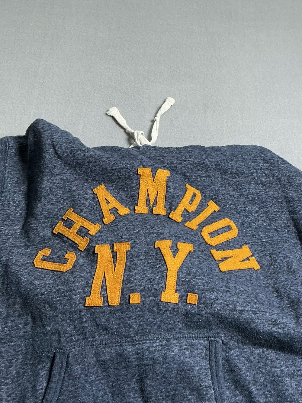 Champion Men’s Hoodie Size Small N.Y. Spellout  Blue Gold Pullover Sweatshirt - Picture 11 of 16